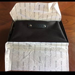 Gift set ECCO cosmetic case and leather shoe horn